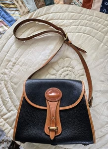 Vintage Dooney & Bourke ESSEX black Leather CROSSBODY BAG all weather Heritage - Picture 1 of 22
