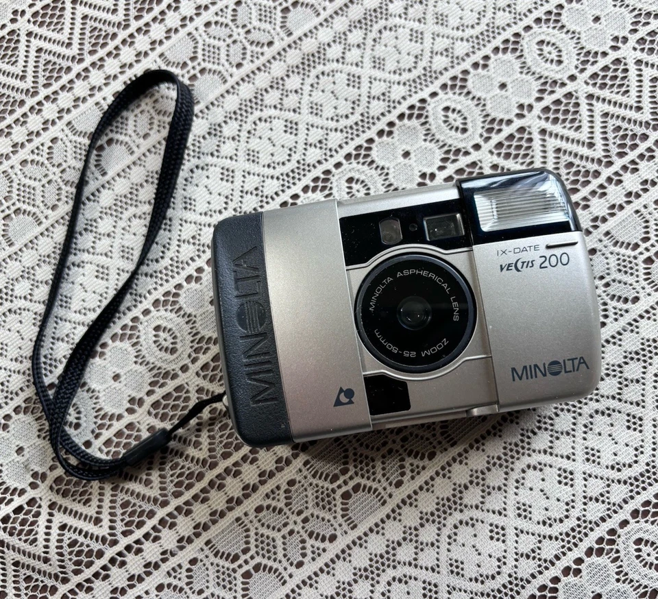 Minolta Vectis 200 IX-Date APS Film Camera Compact Silver UnTested Clean Vintage - Image 1 of 4