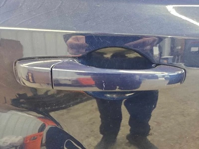 Used Rear Right Exterior Door Handle fits: 2014 Jeep Patriot assembly painted do Foto 1 de 4