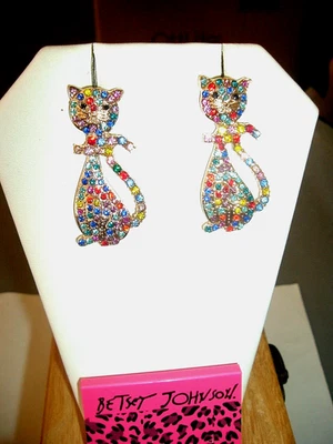 PENDIENTES Perforados Colgantes ARCO IRIS MULTICOLOR Cristal Pavimentado Cat Betsey Johnson Foto 1 de 4