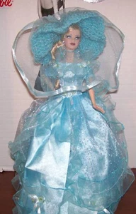 READ:  4 pc. Embroidered Lace Lt. Blue Dress CLOTHING & ACCESSORIES for 11" Doll - Picture 1 of 1