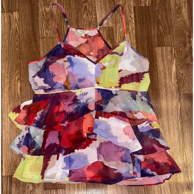 Top camisola con volantes en capas acuarela abstracta GUESS para mujer mediana M Foto 1 de 4