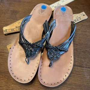 Frye Boots Valley Sandals Braided Thong Slip On Black Leather Size 11 NWT NEW - Picture 1 of 7