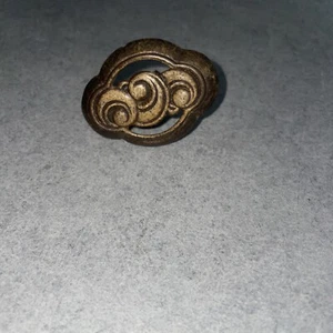 8 Antique Brass Door Knobs - Picture 1 of 3