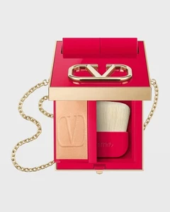 Valentino Go-Clutch Bag with Refillable On-the-Move Perfecting Powder-02 Light - Picture 1 of 1