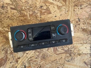 05-07 Silverado Sierra USED AC Temperature Climate Control Switch DIGITAL  - Picture 1 of 10