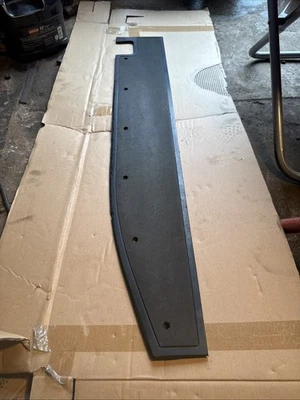 1975-1991 FORD ECONOLINE SLIDING DOOR MAT RIGHT SIDE NOS E100 150 E250 E350 - Image 1 of 4