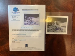 Apollo 16 SPACE NASA Astronaut CHARLES DUKE Signed Photo ZARELLI LOA Moonwalker! - Picture 1 of 3