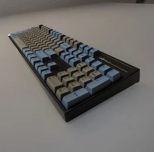 Leopold FC900RBC High-End Mechanical Keyboard Gray and Blue/Cherry MX Blue - Picture 1 of 3