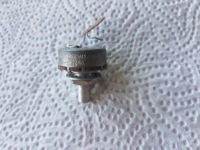 1972 FENDER JAZZ / PRECISION BASS POT USA - Image 1 of 4