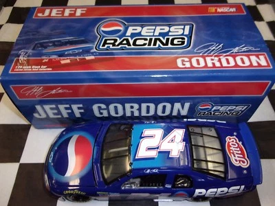 Jeff Gordon #24 Pepsi 1999 Monte Carlo 1:24 Scala Auto Nascar Action W249935077 - Immagine 1 di 4