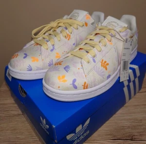 Adidas Stan Smith Damenschuhe Cloud White/Off White/Lila Tönung GY1072  - Bild 1 von 9