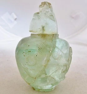 Antik ? Chinesische geschnitzte grüne Fluorit Schnupftabakflasche mit CHILONG Baby Drachen - Bild 1 von 12