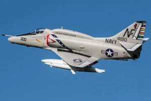 RC Airplane Fighter Aircraft Freewing A-4E/F Skyhawk High Performance 80mm ARF+ - Picture 1 of 18