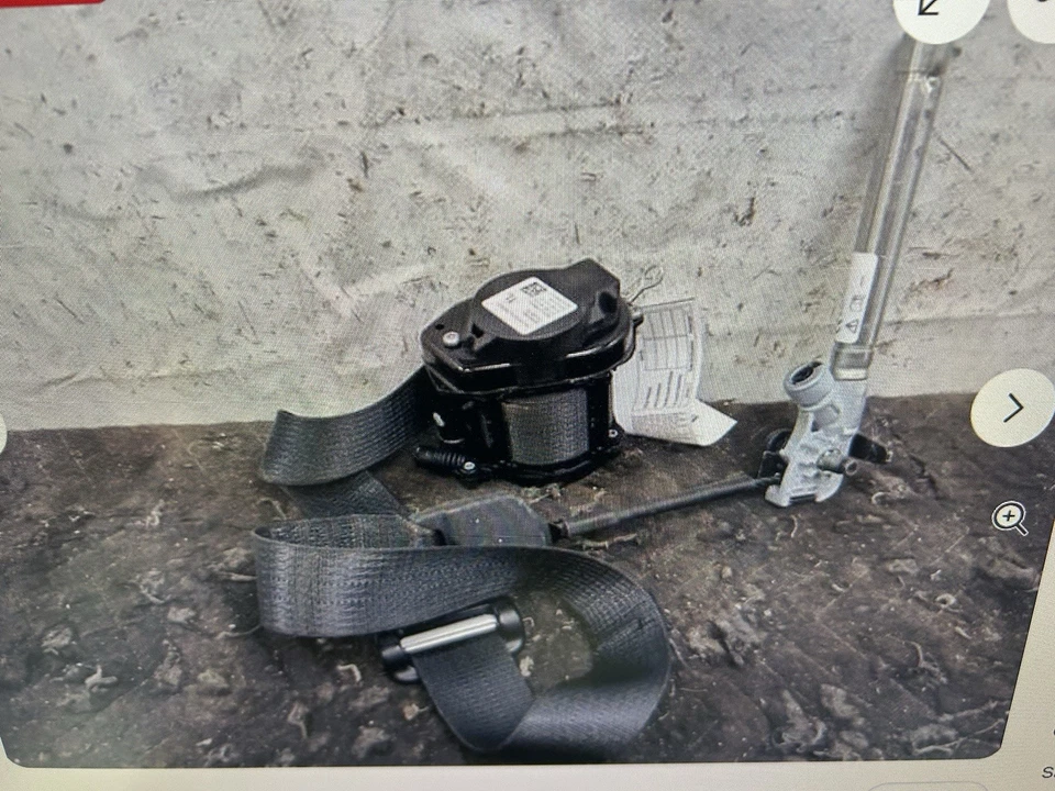 cinturón de seguridad delantero izquierdo con hebilla Cherokee Trailhawk 2020 Foto 1 de 1