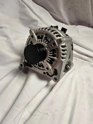 Alternador BMW F10 F22 F25 F30 F32 E84 E89 228i 320i 2013-2018 2.0L 210A CW Foto 1 de 4