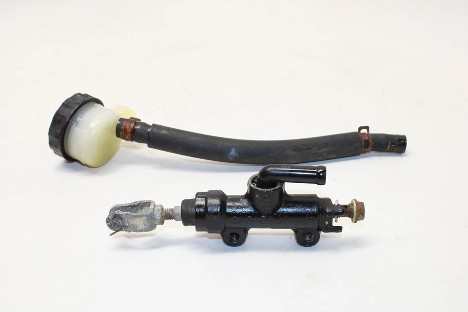 Kawasaki Ninja 250r Ex250j 2011 cilindro maestro de freno trasero con depósito Foto 1 de 4