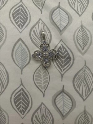  Sterling Silver 925 Pearl and Peridot Pendant Pre-Owned - Image 1 of 4