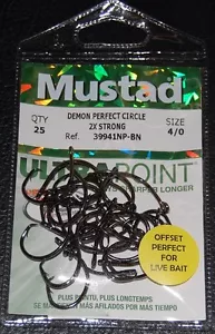25 ganchos Mustad 39941NPBN-40 ultra puntuales tamaño 4/0 2X fuertes círculo demonio - Imagen 1 de 2