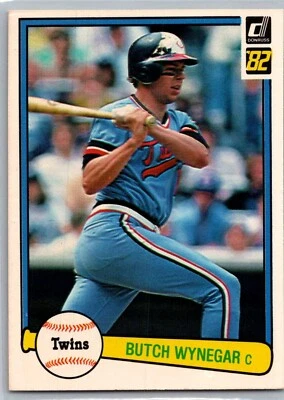 1982 Donruss Semi-Star & Commons #500-599 Sharp Corners and Good Centering - Image 1 of 4