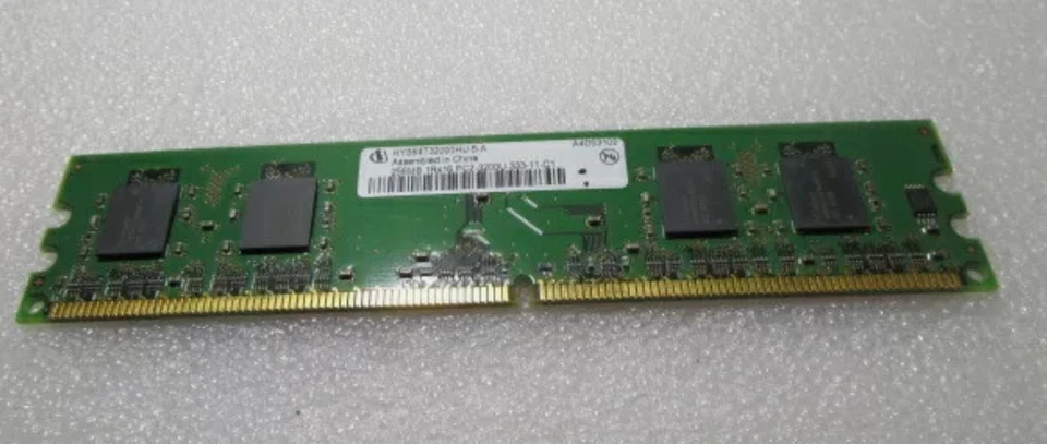 Infineon 256MB 1Rx16 PC2-3200U-333-11-C1 DESKTOP MEMORY RAM HYS64T32000HU-5-A - Image 1 of 1