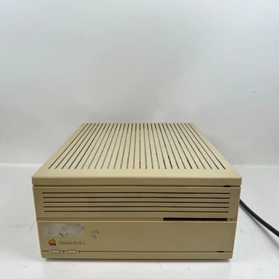 Computadora personal Apple Macintosh IIcx M5650 de colección Foto 1 de 4
