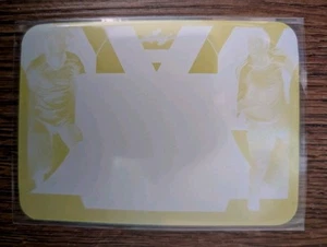 KENNY DALGISH ROBBIE FOWLER 2022 Leaf Soccer YELLOW PRINTING PLATE 1/1 Card PWE - Picture 1 of 2