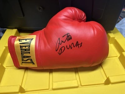 Roberto Duran Signed Autograph Red Everlast Boxing Glove JSA Hof Boxing Legend - Image 1 of 4