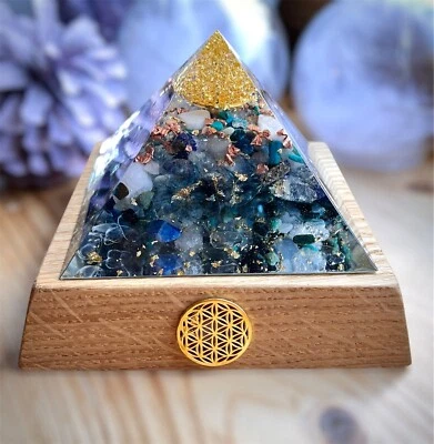 Orgonit Pyramide Loslassen (liebevolle Handarbeit) - Bild 1 von 4