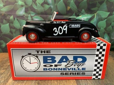 NEW IN BOX DIECAST LIBERTY CLASSICS THE BAD BOYS OF BONNEVILLE '40 FORD 1:24 - Image 1 of 4