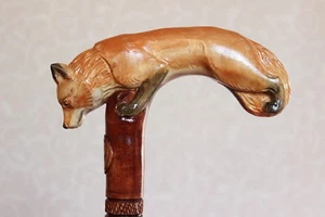 Bastón de zorro tallado a mano senderismo hecho a mano de madera - Imagen 1 de 10