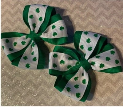 Saint Patrick’s Day Tréboles lazos para el cabello, tréboles arco para el cabello, lazo para el cabello de St Patty’s Foto 1 de 4