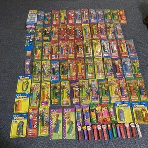 Huge Lot of Vintage Pez Dispensers ( Please Read Description Before Purchasing) - Picture 1 of 16
