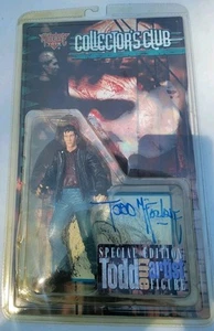 SIGNED BY TODD MCFARLANE**McFarlane Toys Collector's Club ~ Todd The Artist 1998 - Picture 1 of 4