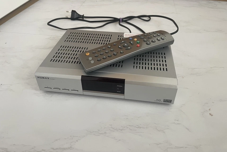 HUMAX F3-FOX T DVB-T Receiver inkl. Orginal Fernbedienung RT 505 Vintage - Bild 1 von 4