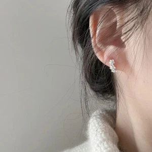 Cute and Trendy Imitation Pearl Flower Earrings Comfortable Fit Everyday Wear - Picture 1 of 8