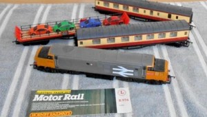 HORNBY OO R.976 MOTOR RAIL SET - LOCO-2-COACHES & CAR TRANSPORTER - Picture 1 of 3