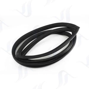 Mitsubishi Lancer Dodge Colt Rear A71 Chrysler windscreen glass SEAL RUBBER - Picture 1 of 1