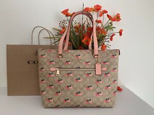 NWT COACH CB595 Gallery Tote In Signature Canvas & Leather With Strawberry Print
