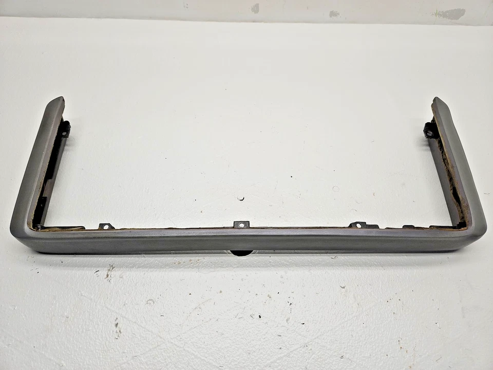 1988-1994 Chevy GMC C/K 1500 Suburban Dash Trim Pad OEM 3860 — 第 1/4 张图片