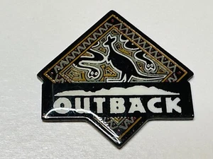 Outback Steakhouse Ristorante Cappello Spilla Bavero Distintivo Canguro Serpente Arte Aborigena - Foto 1 di 2