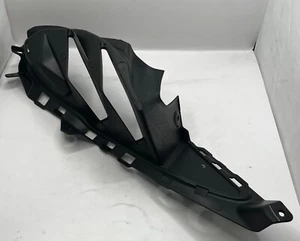 SUZUKI GSXR 125 SIDE COWLING FAIRING INFILL 2018-2025 94442-23K00 GENUINE - Picture 1 of 3