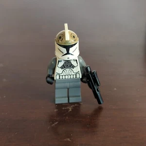 Lego Star Wars Clone Trooper Gunner Light Nougat Head SW0221 L1 - Picture 1 of 3