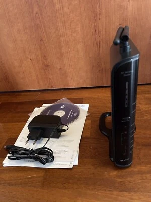 Belkin N+ Wireless Router 300 Mbps F5D8235-4 - Immagine 1 di 4