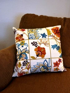 Pier 1 Imports Crewel Embroidered Sequined Floral Bloom Pillow - Picture 1 of 7