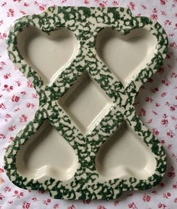 Vintage Friendship Pottery Heart Muffin Pan Green Spongeware ~ Roseville, OH USA - Picture 1 of 5