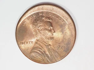 Lincoln Memorial Penny 2001, BU, rojo, descentrado con fecha, funcionamiento, error - Imagen 1 de 2
