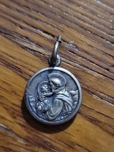 Reliquia medalla lengua tocada St Anthony Tela Toccata Allá Lingua Del Santo Padua - Imagen 1 de 6