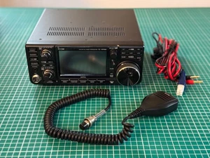 Icom IC 9700, 144-, 430- und 1200-MHz-Allmode-Transceiver, unbenutzt wie neu - Bild 1 von 9