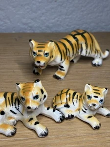 Vintage Tigers Miniature Figurines Japan Porcelain - Picture 1 of 7